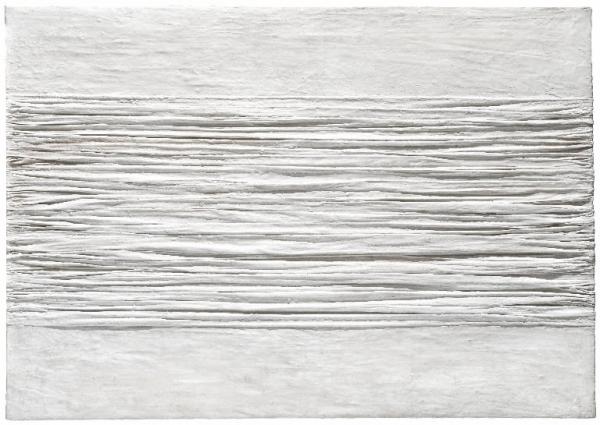 Manzoni, Piero, Achromes - post 1958, caolino; tela grinzata, cm 100 x 70 - © Gallerie d'Italia. Gallerie d'Italia di Piazza della Scala