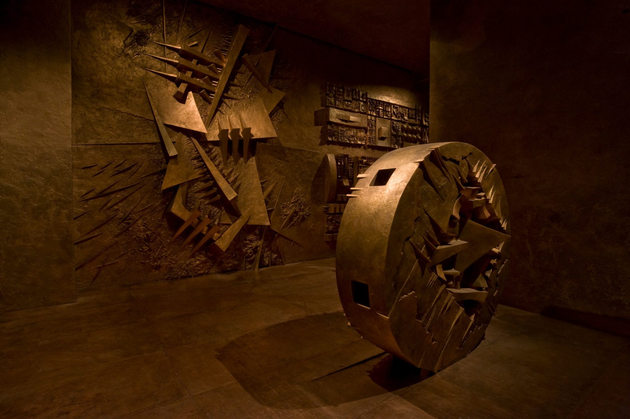 Nel Labirinto Di Arnaldo Pomodoro Alla Scoperta Di Un Grande Maestro