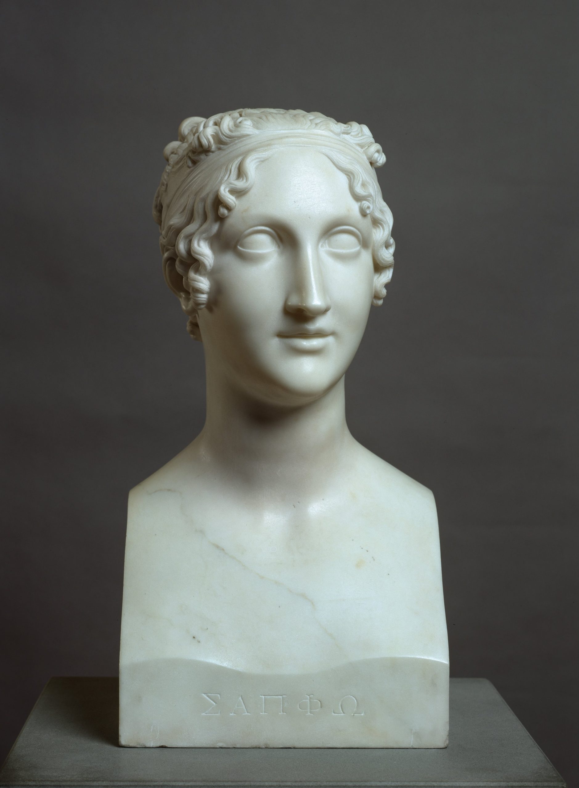 Antonio Canova (1757 - 1822) Vestale (Erma di Saffo), 1819 - 1820 Marmo, cm 49x24,5x27 Torino, GAM - Galleria Civica d’Arte Moderna e Contemporanea