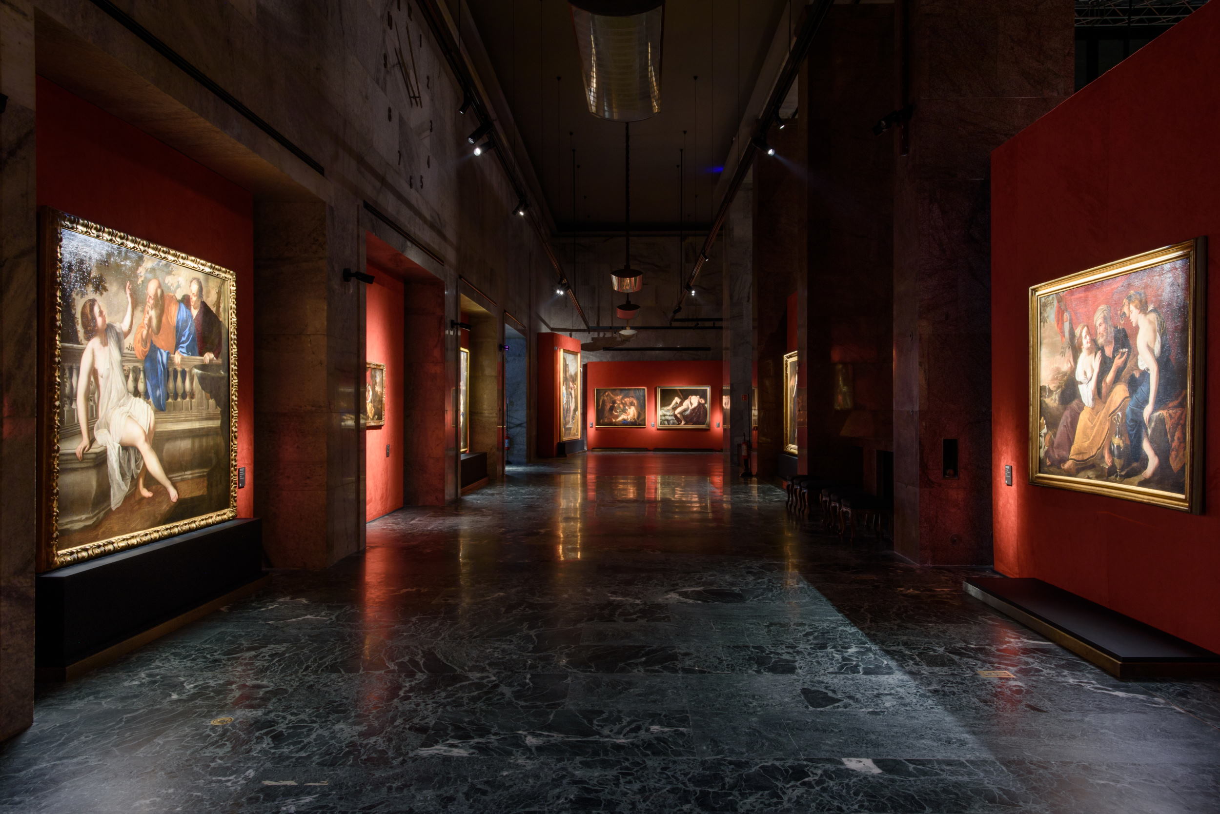 Napoli - Gallerie d'Italia: allestimento della mostra di Artemisia Gentileschi