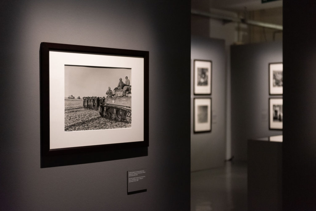 Al Mudec la mostra: “Robert Capa. Nella Storia” Foto allestimento @Carlotta Coppo