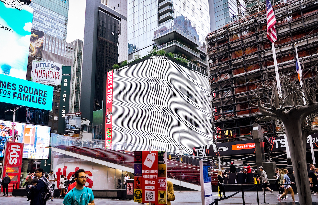 Andrea Crespi, propaganda 2022 , Time Square New York