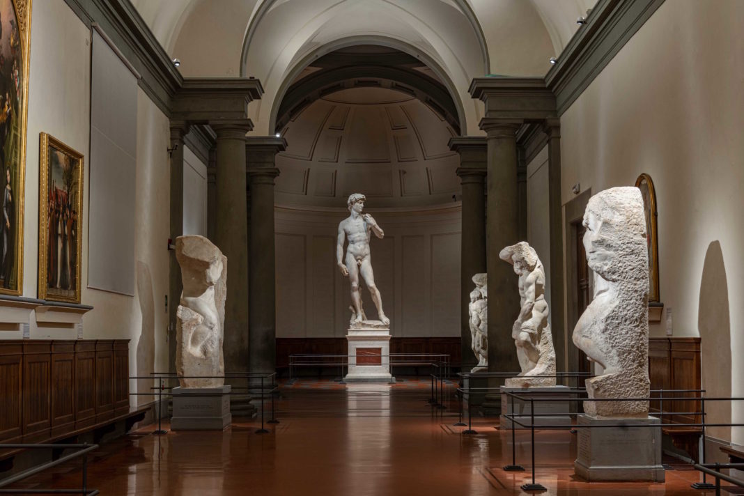 Galleria dell'Accademia di Firenze - LUCI SUL DAVID - photo Guido Cozzi