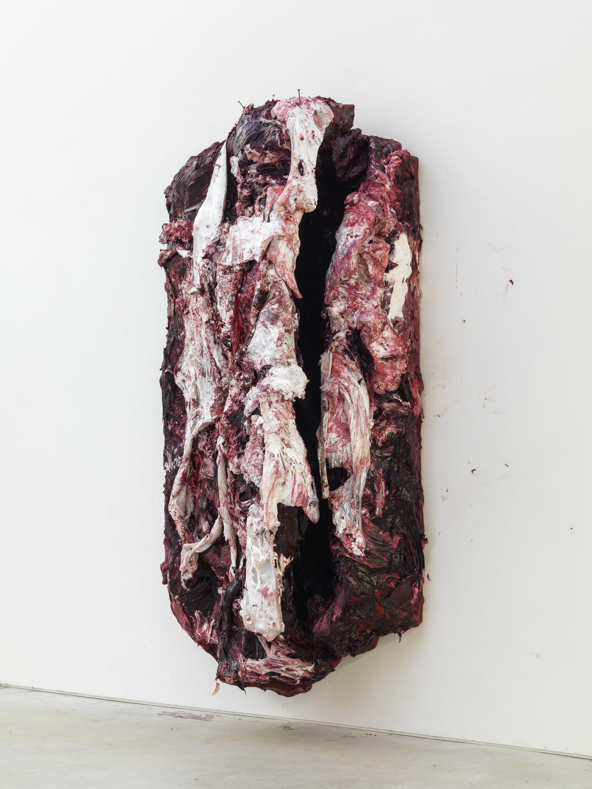 Anish KapoorThree Days of Mourning
2016
silicone, tecnica mista, vernice cm250×120×70
Photograph: Dave Morgan
©Anish Kapoor. All Rights Reserved SIAE, 2023